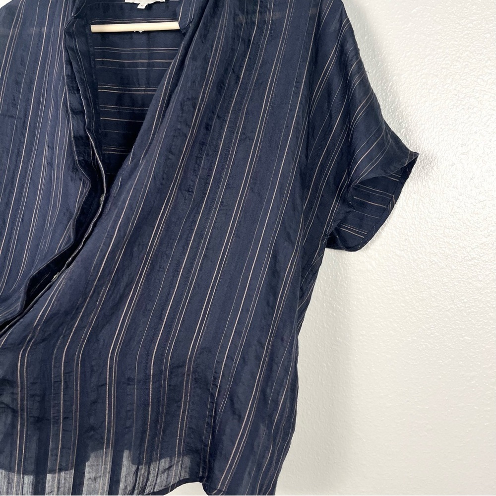 Vince Women's XS Navy Blue Striped Drapey Short Sleeve Shirred Top - Picture 4 of 6